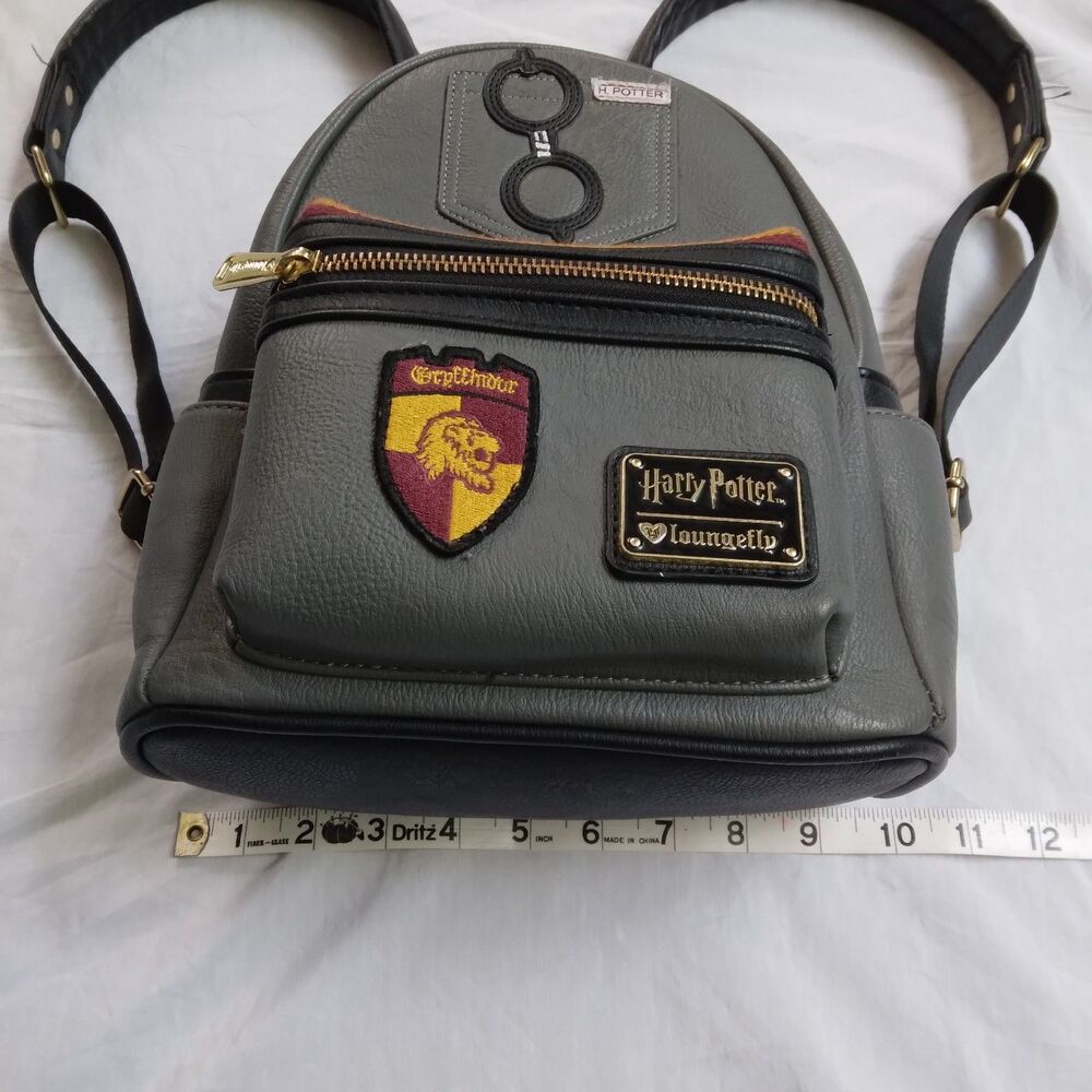 Harry Potter Loungefly Gryffindor Mini Backpack Gray Faux Leather Cosplay - Picture 5 of 12